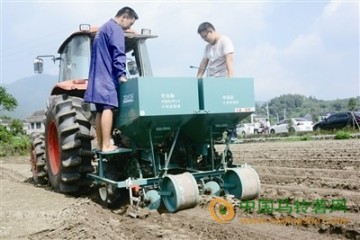 寧波市：試推馬鈴薯 種收全程機(jī)械化 ()